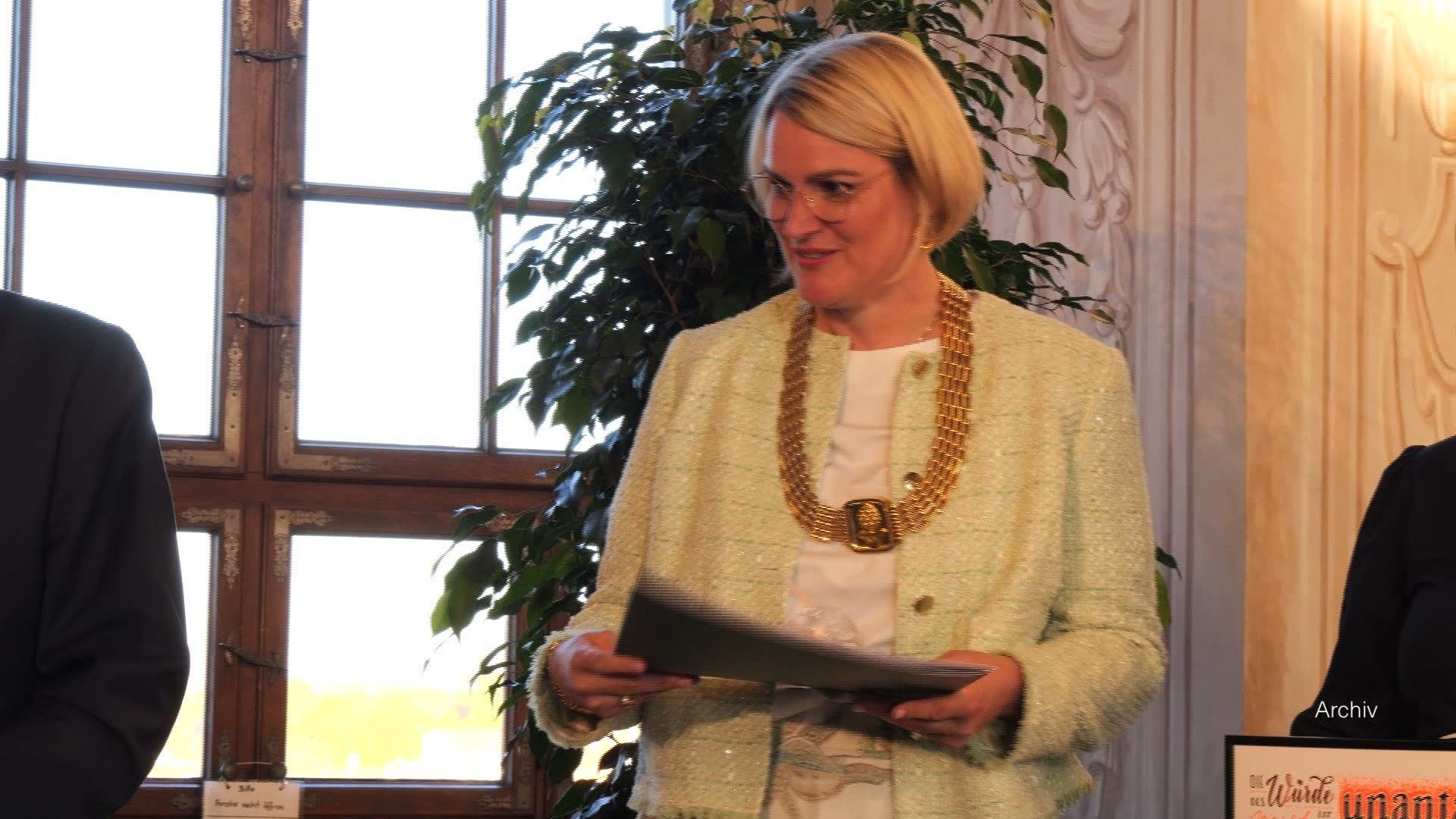Video: a.tv kompakt: Eva Weber verlässt Augsburger Stadtrat