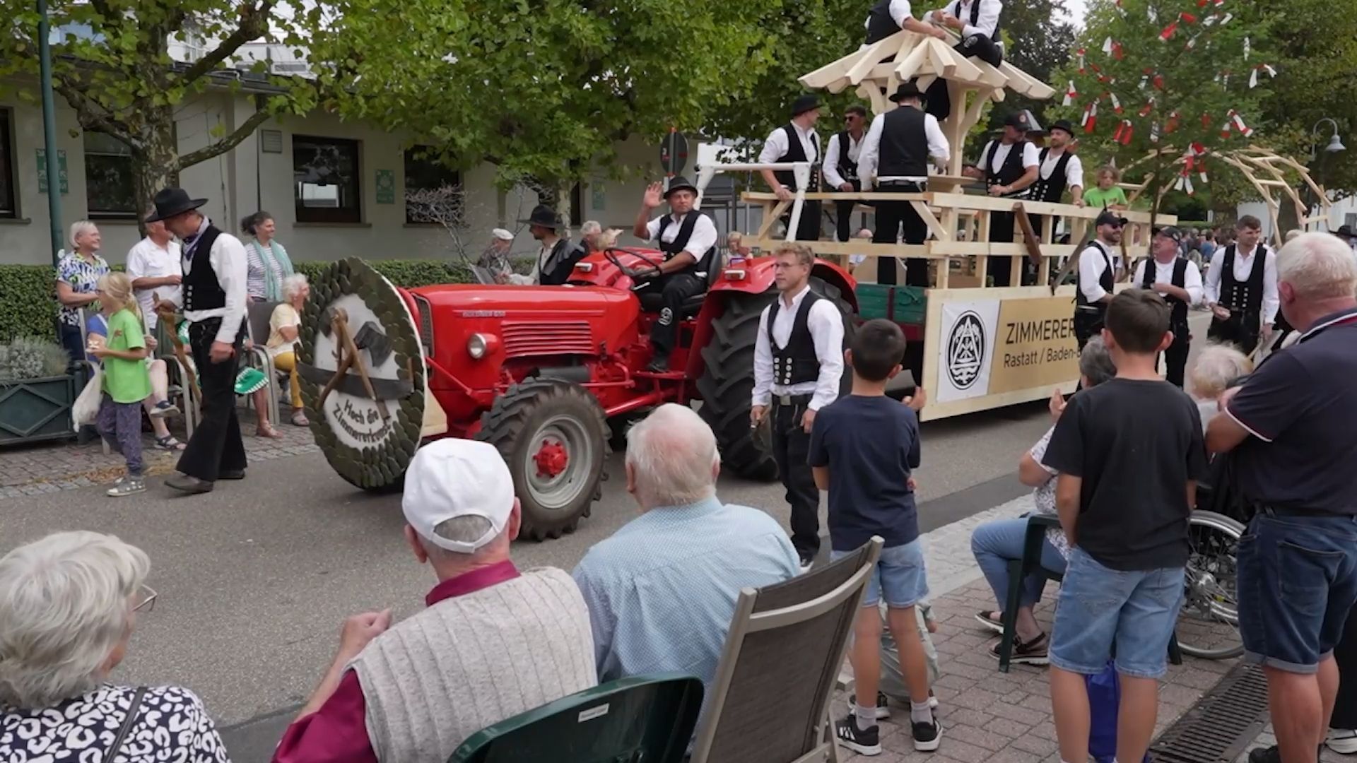 Video: Der Zwetschgenfest-Umzug im Stream