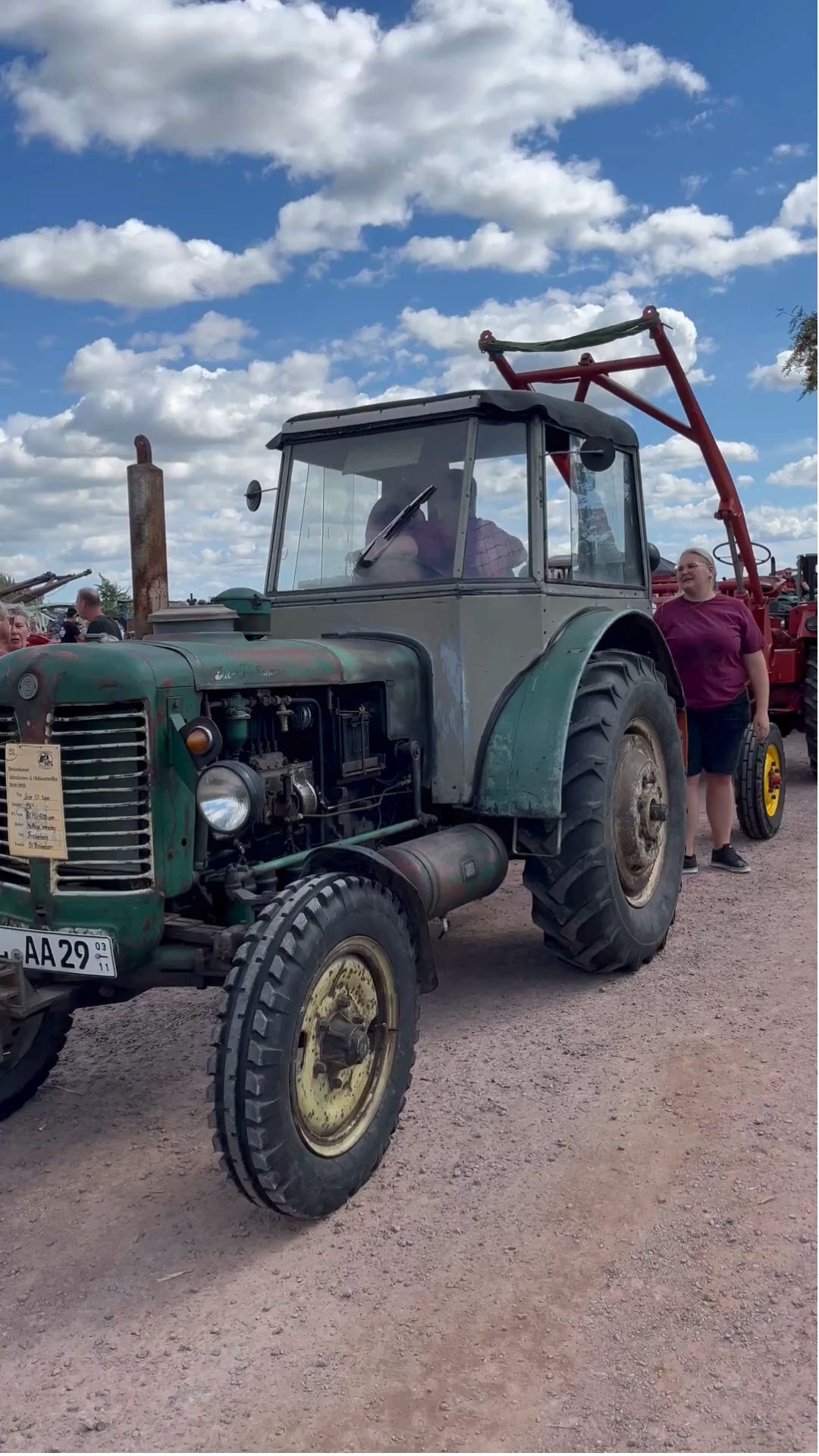Video: Großes Traktor-Treffen in Mittelsachsen