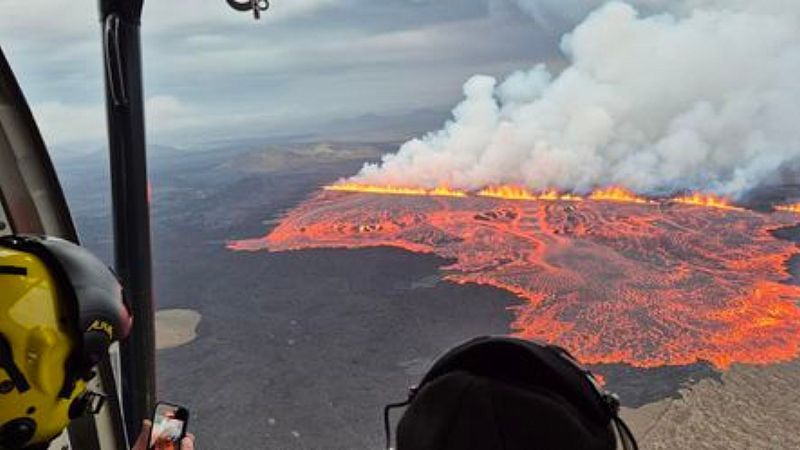 New volcanic eruption on Icelandic peninsula Reykjanes leads to evacuations