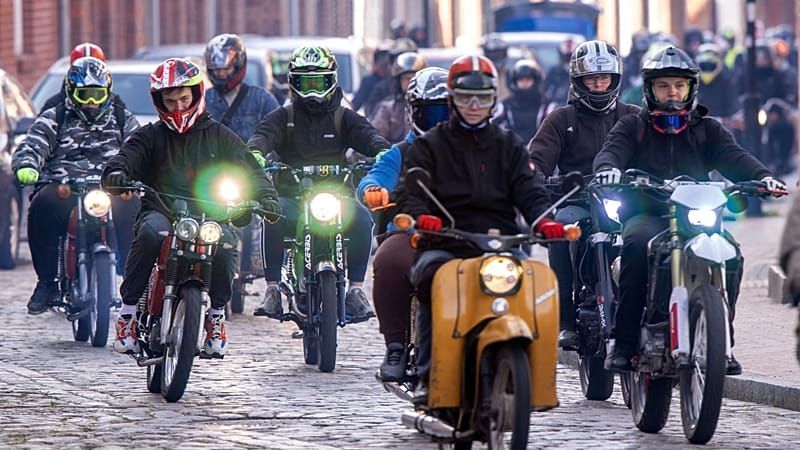 Video: Simson-Kult: Diese Oldtimer-Bikes bekommen einen E-Motor