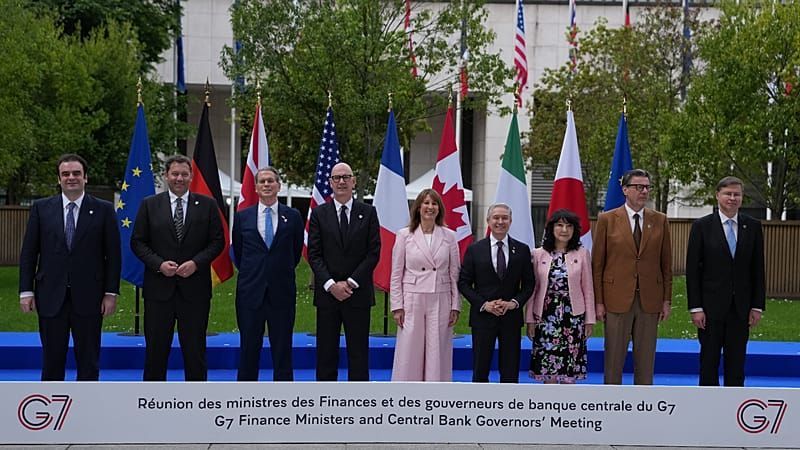 Video: G7-Länder fordern geeint mehr finanziellen Druck auf Russland