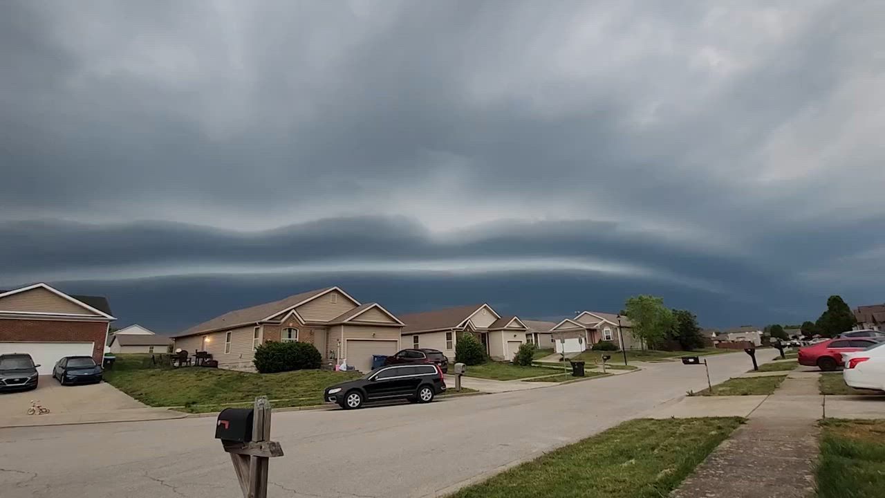 Video: USA: Dramatische Wolkenformation in Kentucky vor schwerem Unwettersystem 2