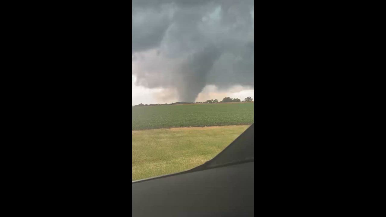 Video: US: Schwere Stürme lösen mehrere Tornados in Illinois aus