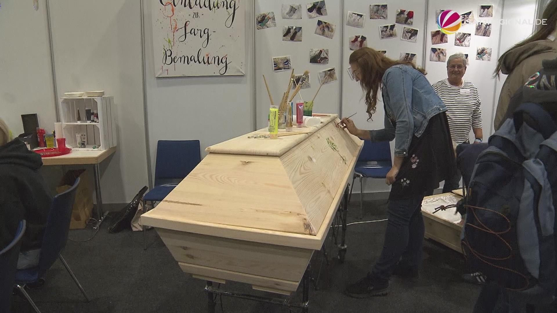 Video: "Leben und Tod": Bremer Messe thematisiert Sterben, Tod und Trauer