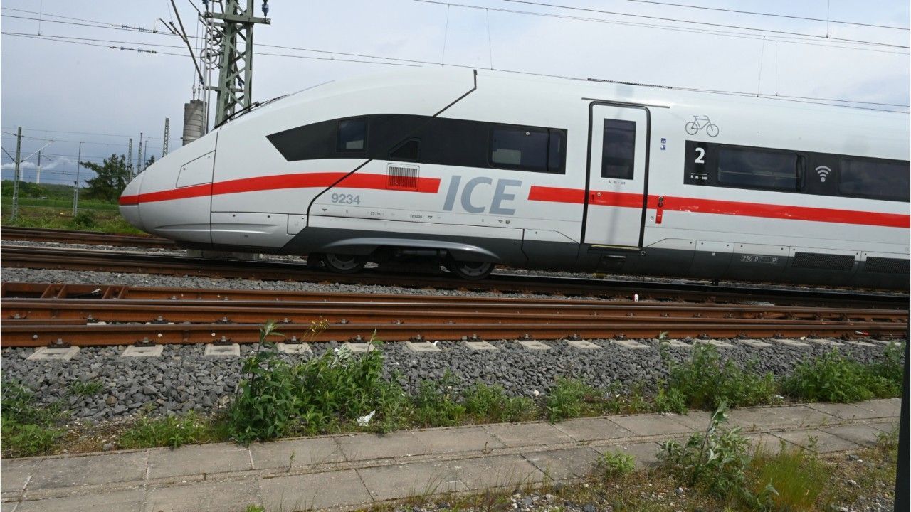 ICE stops journey - because it's too dirty