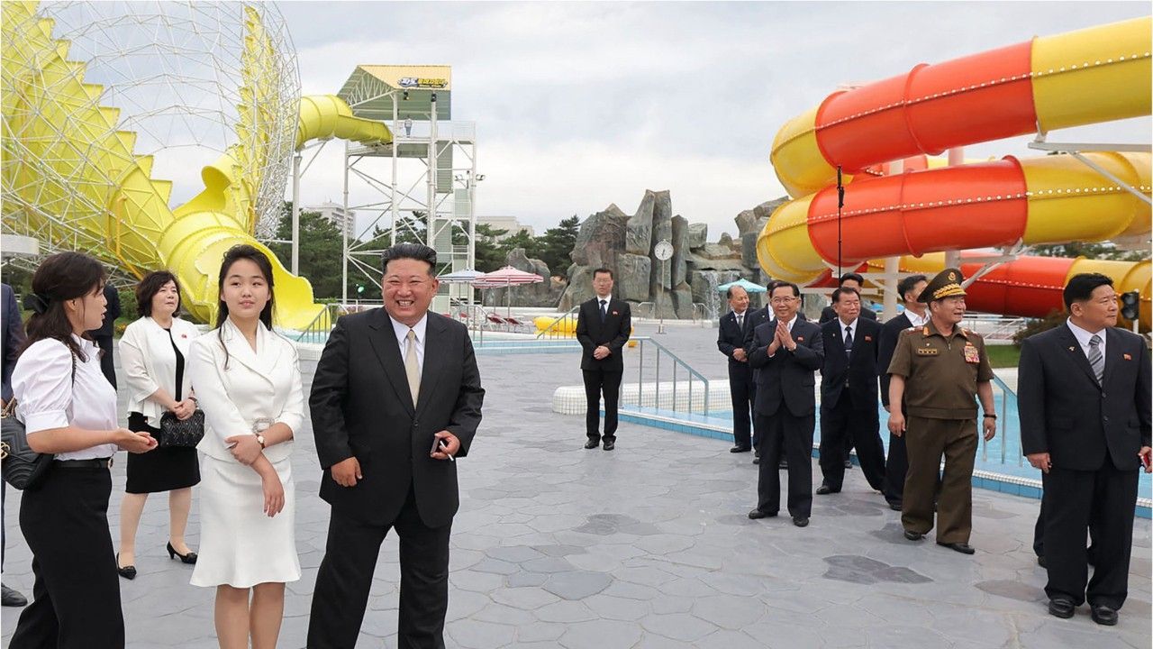 Kim Jong Un weiht riesiges Touristengebiet ein