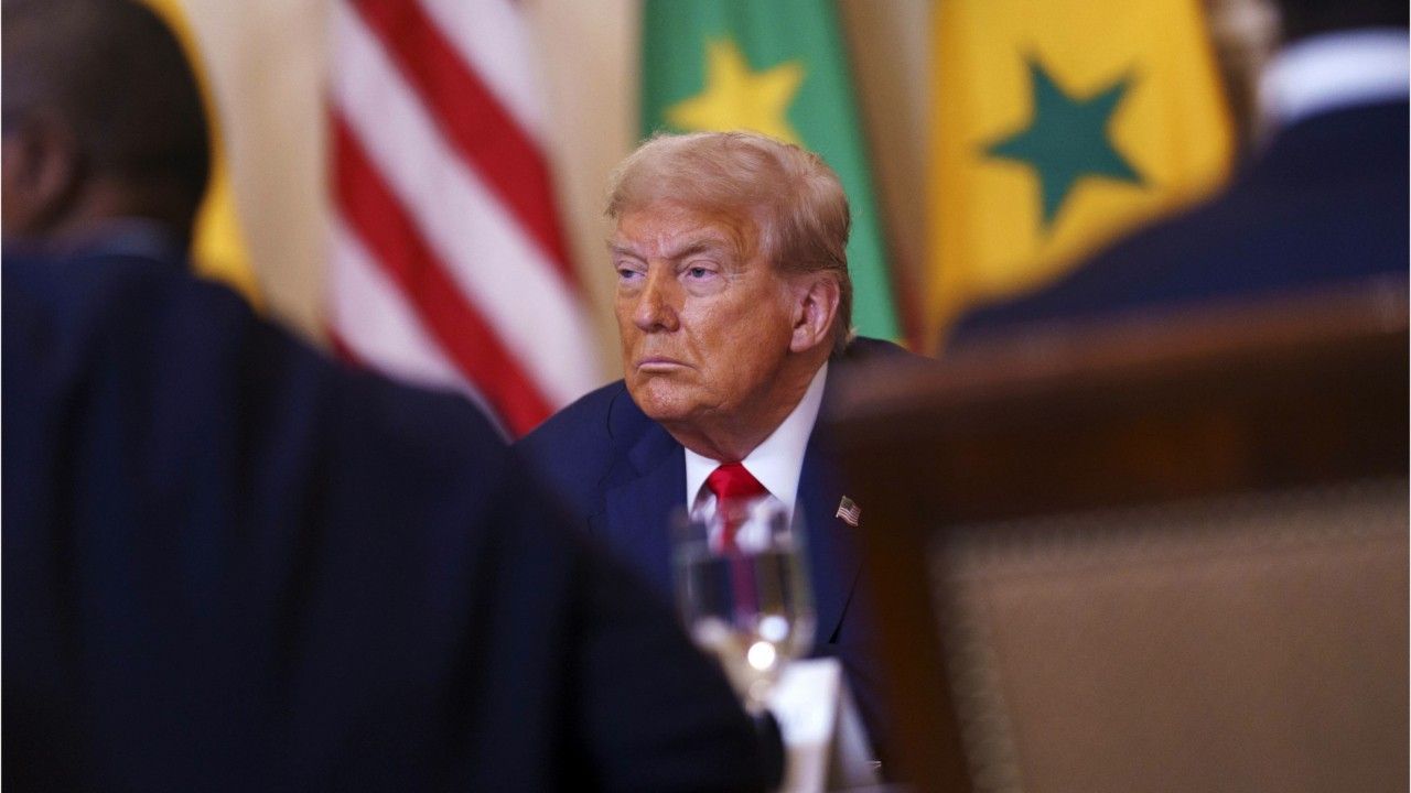 Trump lobt Präsidenten Liberias für gutes Englisch