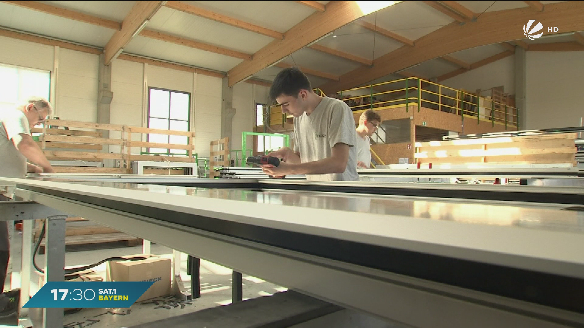 Video: Wie steht es um Bayerns Handwerk? Branche schöpft neue Zuversicht