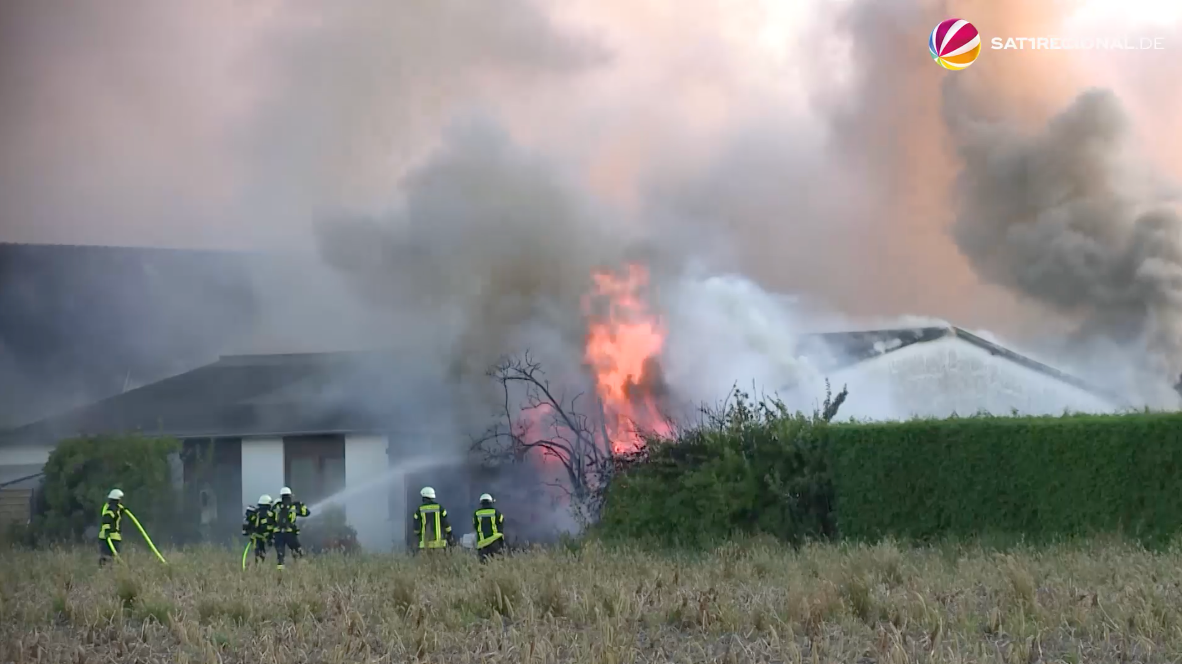 Apartment building in Ganderkesee on fire: 140 emergency responders dispatched