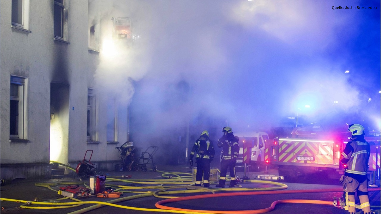 18 Verletzte bei Wohnungsbrand in Gelsenkirchen