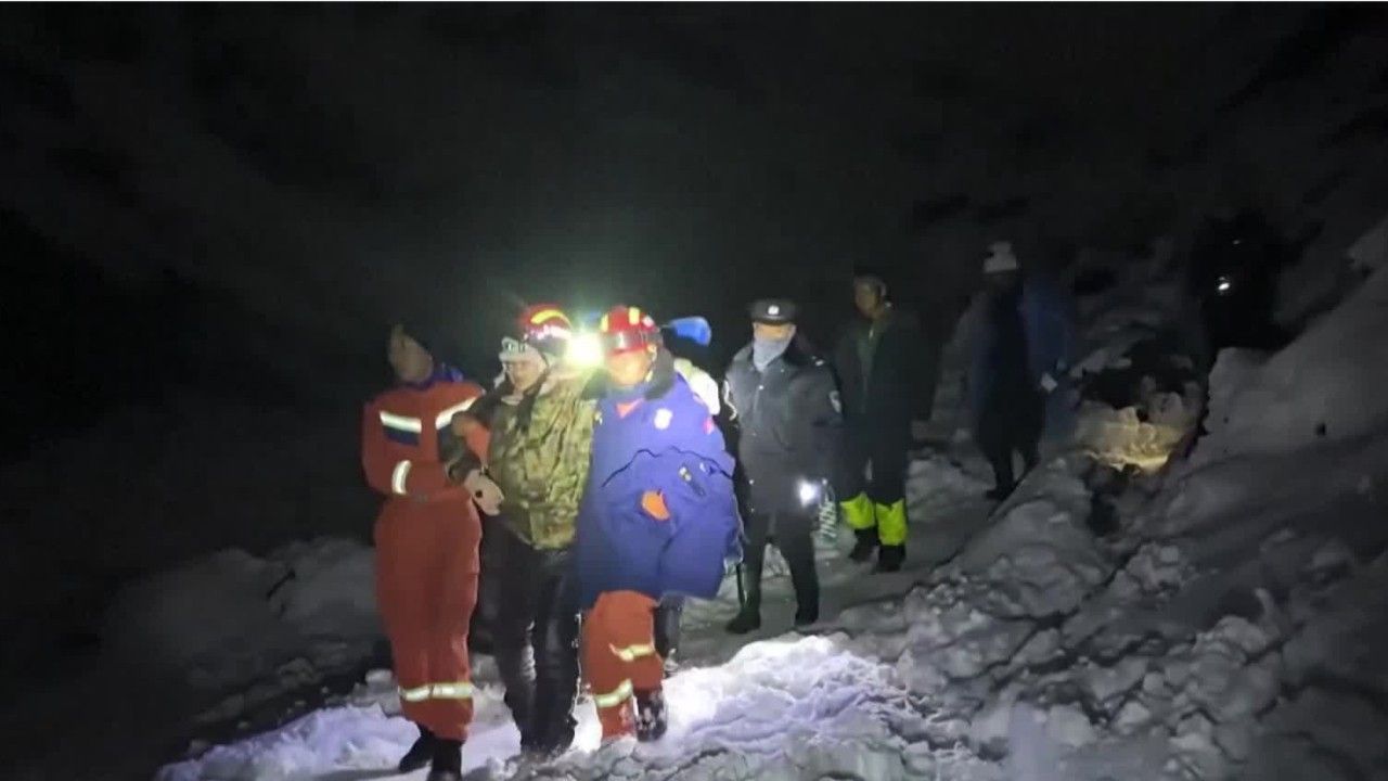 Drama am Mount Everest: Erster Toter gemeldet