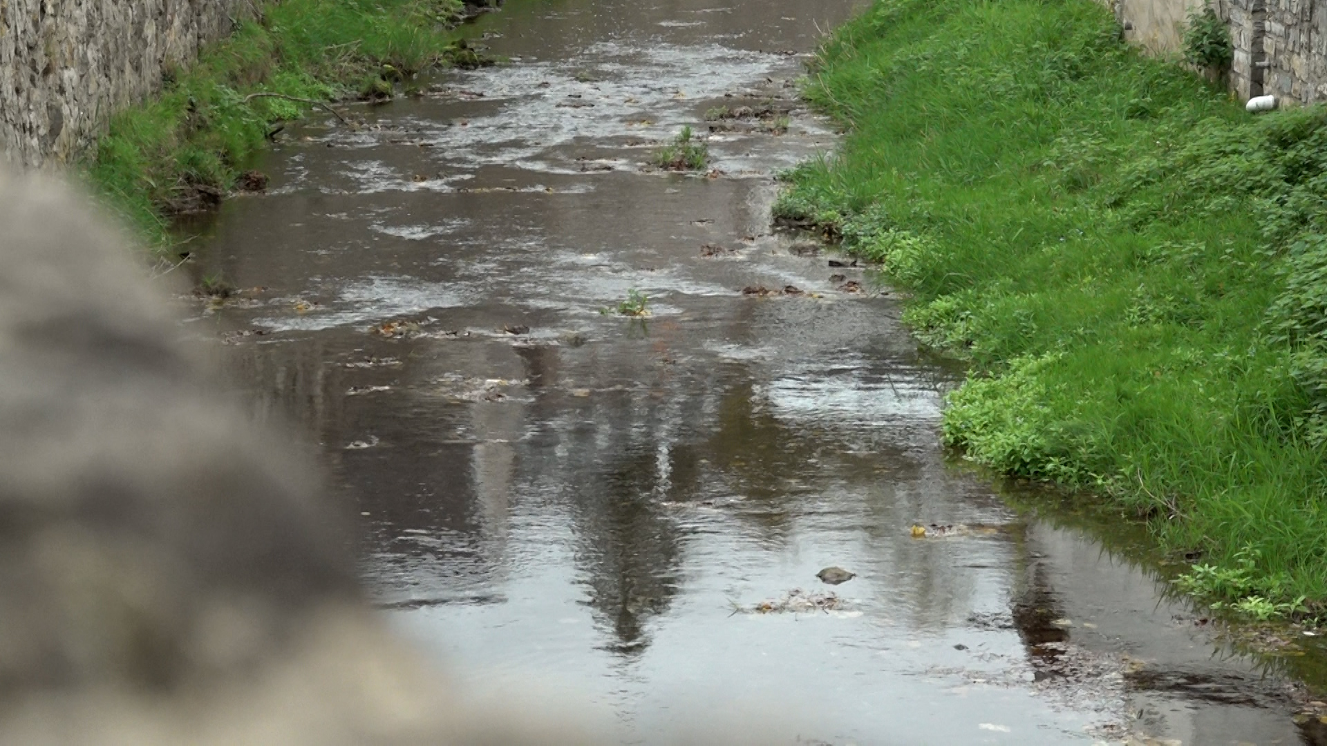 Video: Sensoren verbessern Hochwasserprognose in NRW