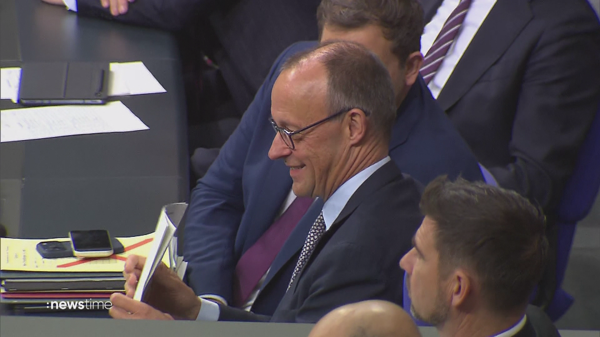 Video: "Ja" zum Rentenpaket mit Kanzlermehrheit