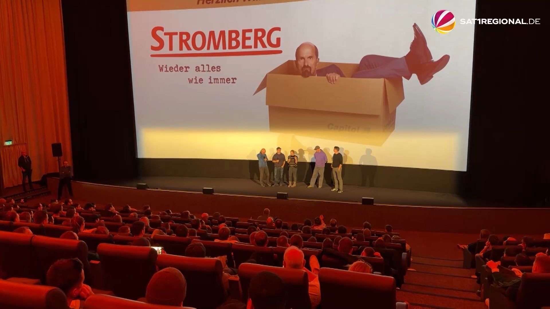 Video: Neuer Stromberg-Film: Schauspieler besuchen Kino in Hannover