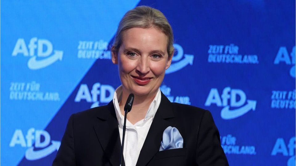 Politbarometer: AfD erstmals vor Union