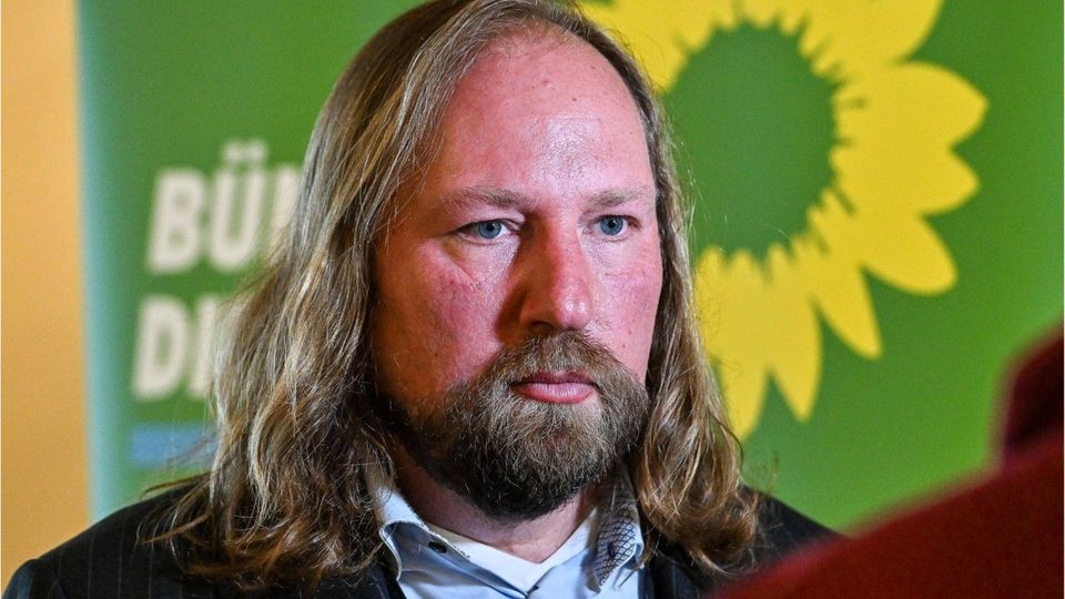 Nach Wahlniederlage: Hofreiter zweifelt an Kanzlerkandidatur der Grünen