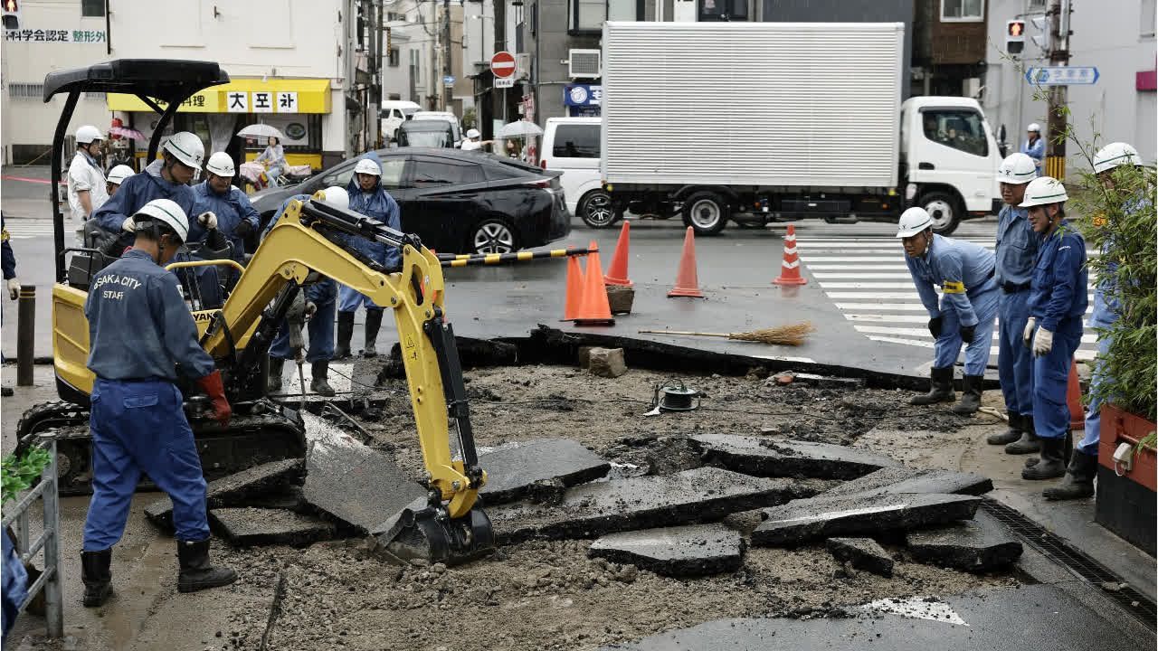 Video: Japan von zwei Taifunen heimgesucht