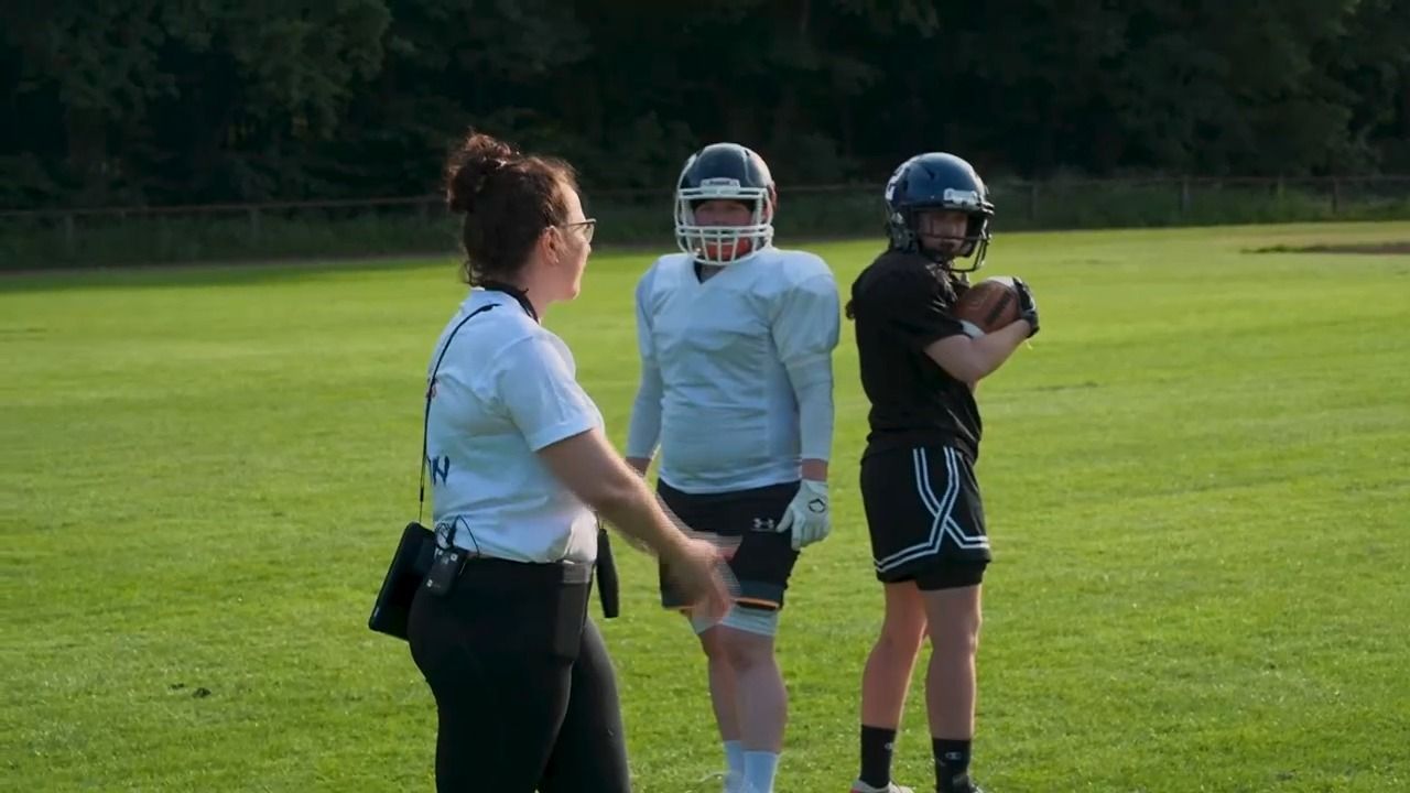 Video: Bayernsport: Ladies Football bei den Erlangen Rebels