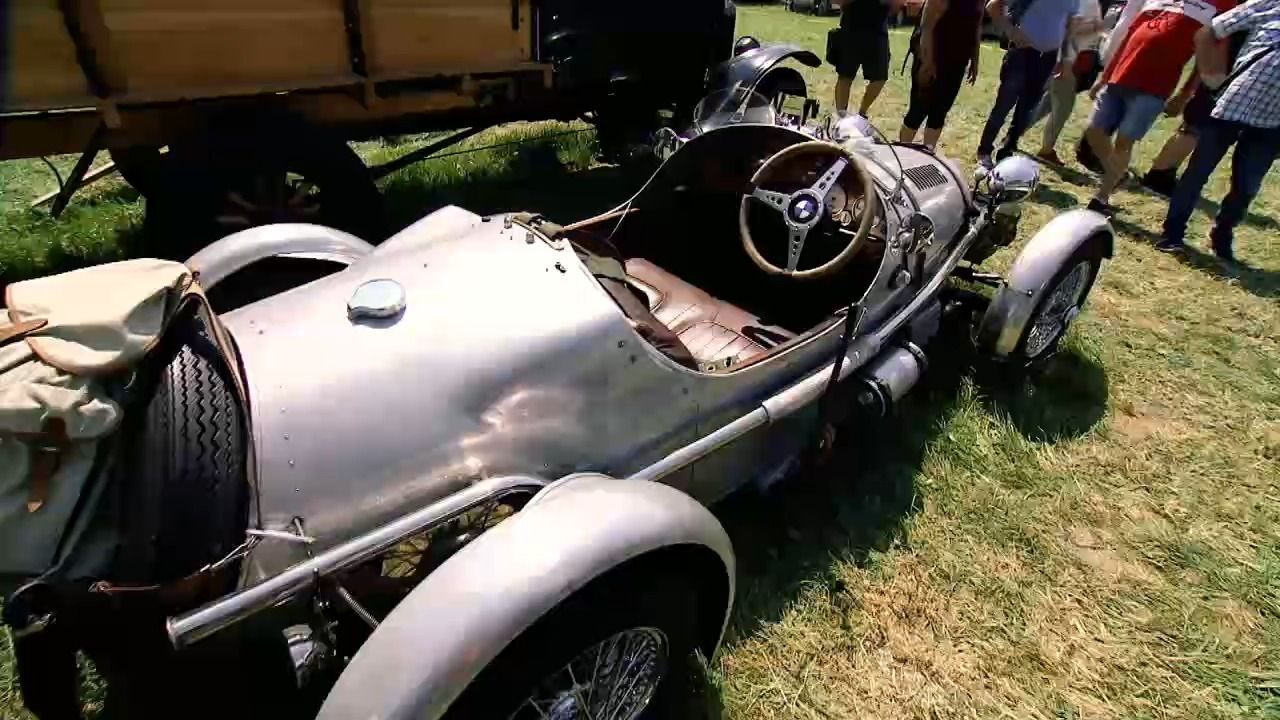 Video: Maxlrain Classic 2026: Oldtimer-Rallye in Tuntenhausen