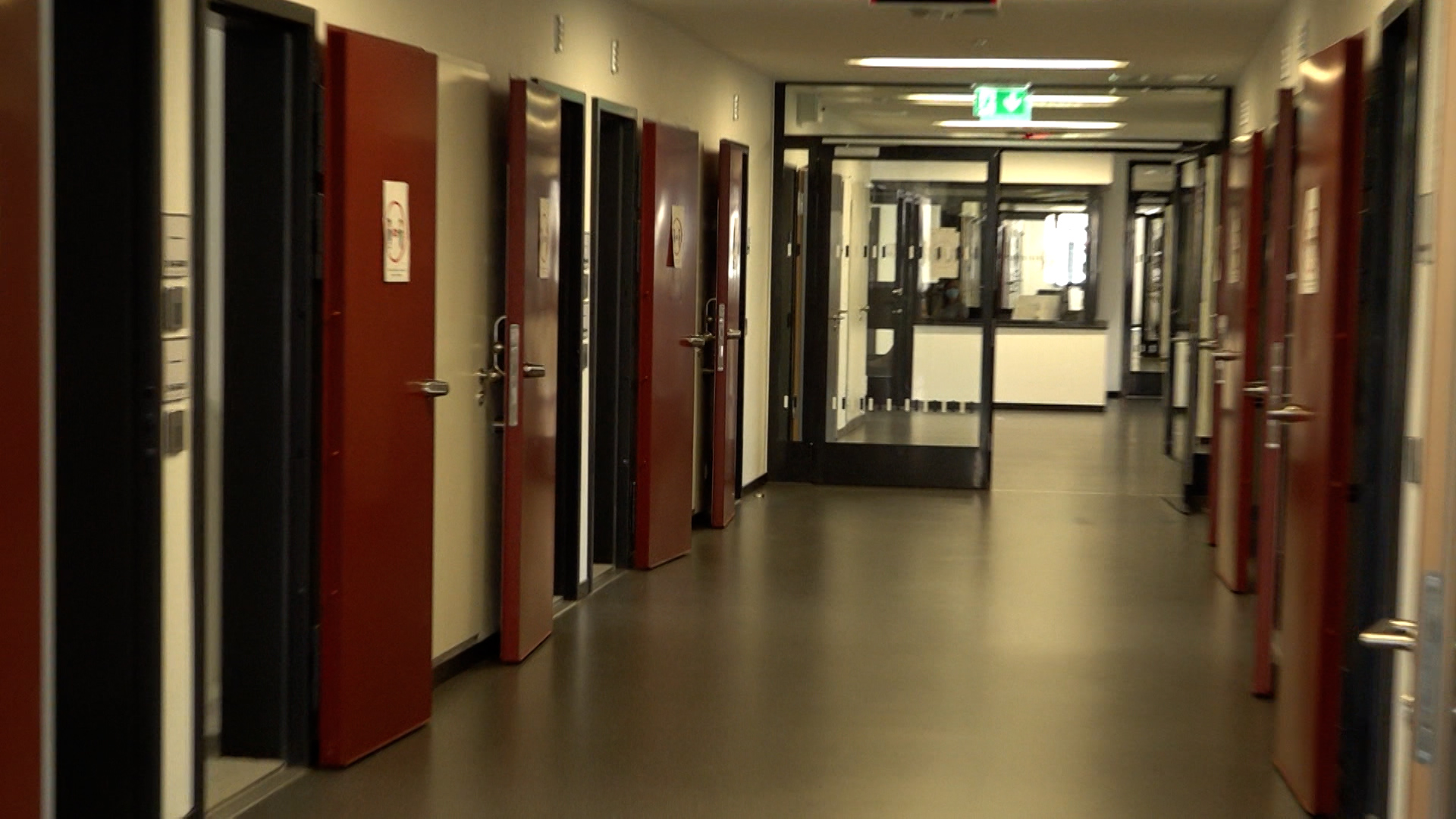 Video: NRW-Gefängnisse am Limit: Viermal mehr psychisch Kranke