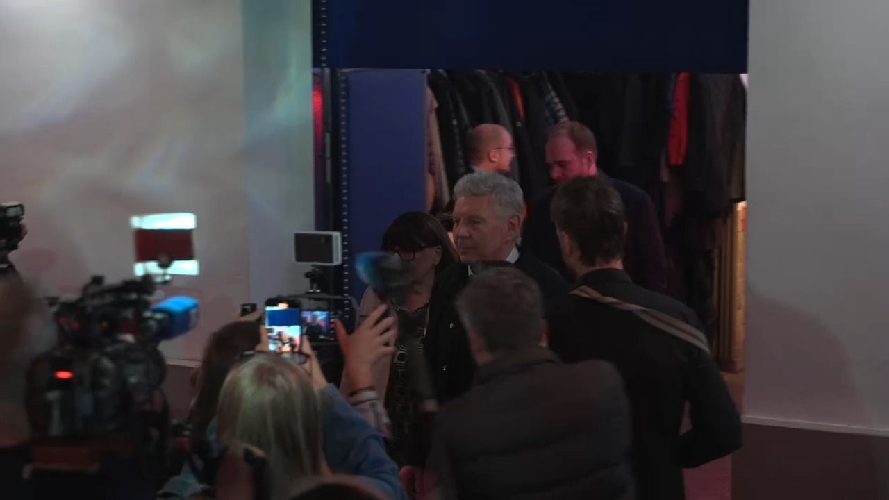 Video: Nebentätigkeiten beim FC Bayern: Verfahren gegen Reiter eingestellt