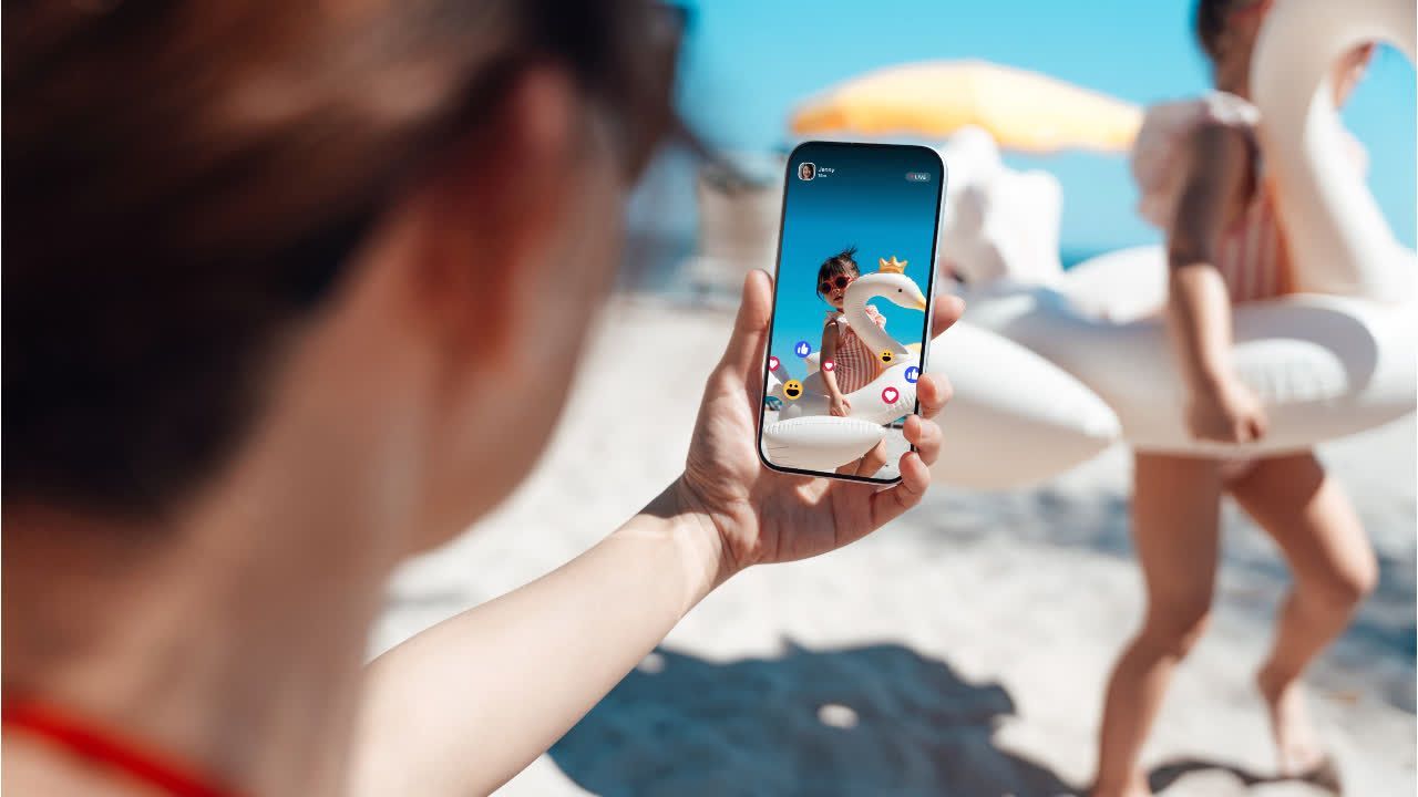 Video: Umfrage: Urlaub nicht ohne Social Media