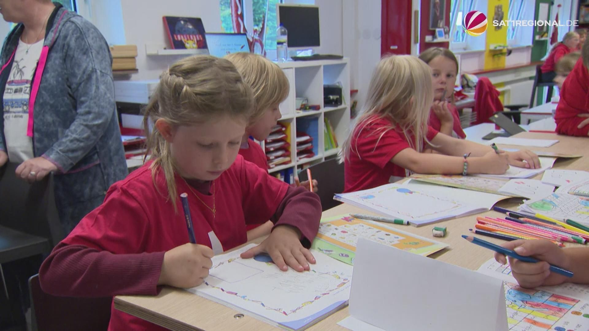 Video: Schulstart: Dorfschule in Westermühlen setzt auf klassenübergreifendes Lernen