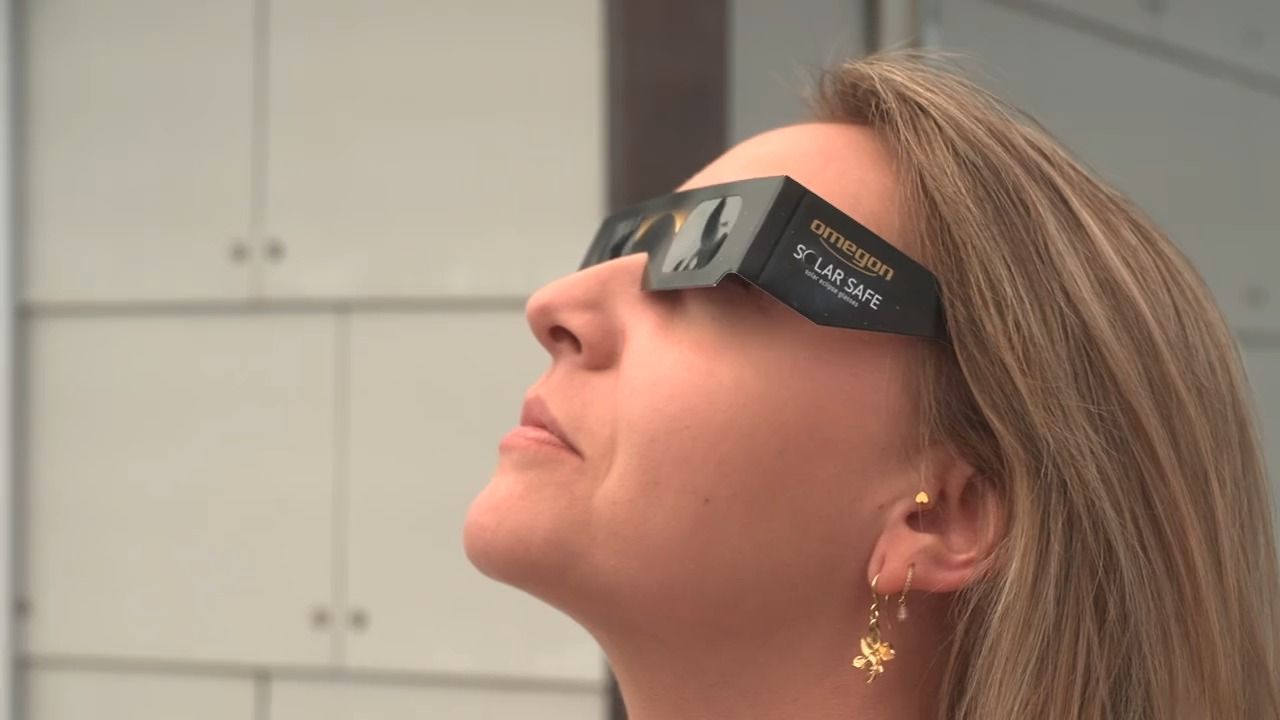 Video: Sonnenfinsternis über Bayern: Wie habe ich das beste Erlebnis?