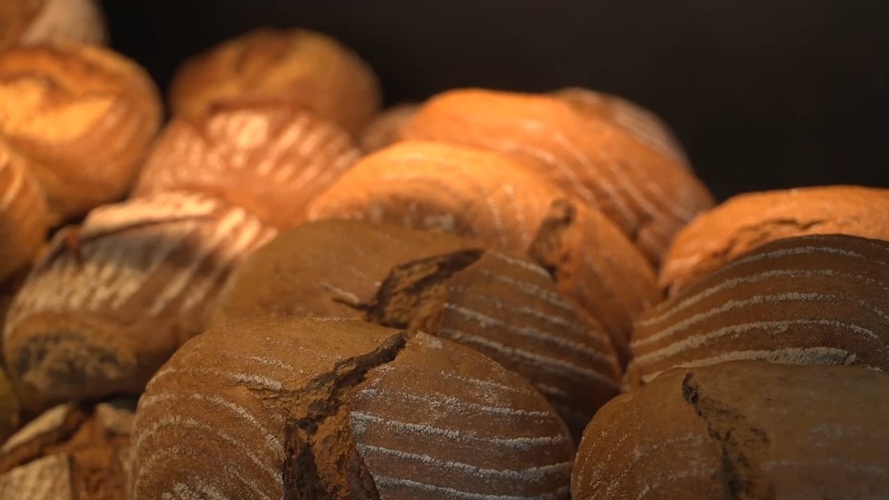 Video: Zehn Gramm zu leicht: Kundenbeschwerde kostet Bäcker 15.000 Euro