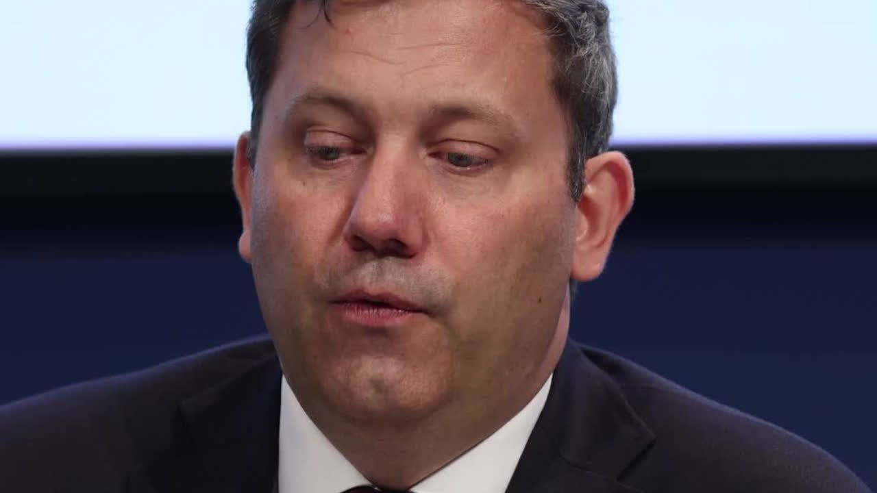 Video: Klingbeil will Ölkonzerne zur Kasse bitten