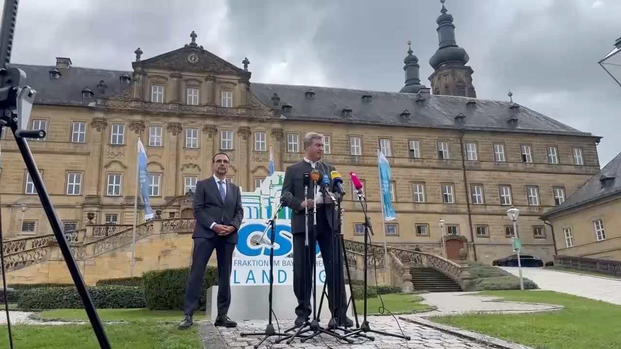 Video: Kabinettsumbau in Bayern: Söder verteilt Ministerposten neu