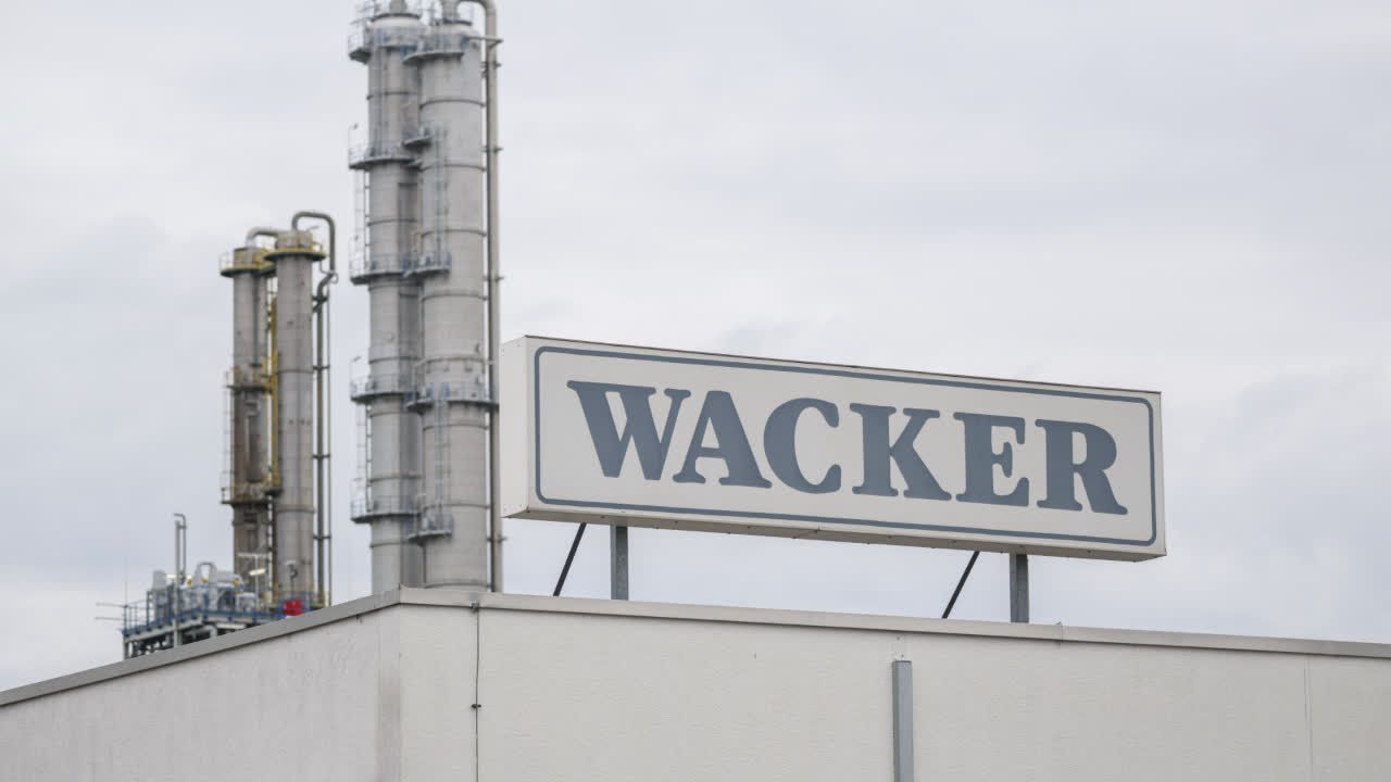Video: Deutscher Chemiekonzern meldet 800-Millionen-Verlust
