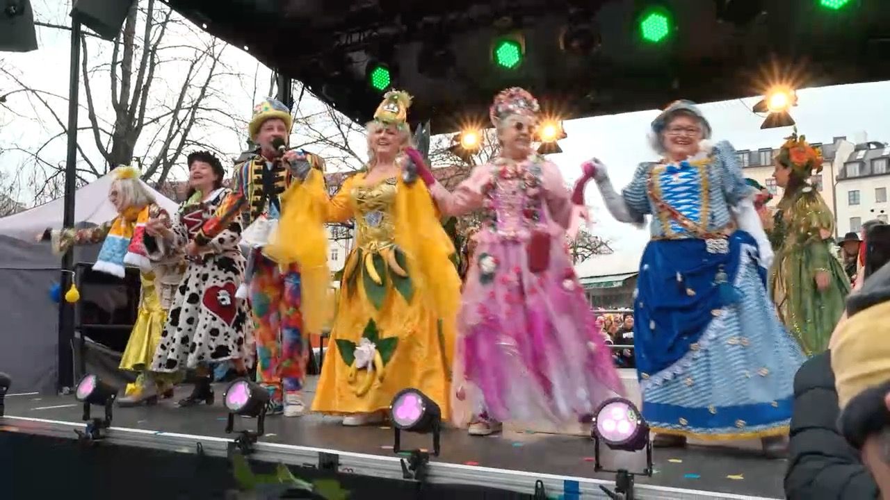 Video: Letzter Tanz auf Viktualienmarkt: Marktweiber beenden Faschings-Tradition