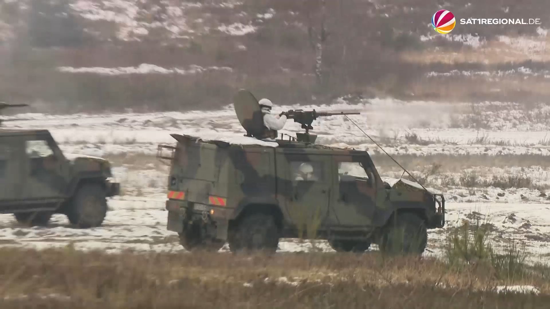 Video: NATO probt Verteidigungsfall: Bodentruppen trainieren auf Truppenübungsplatz Bergen