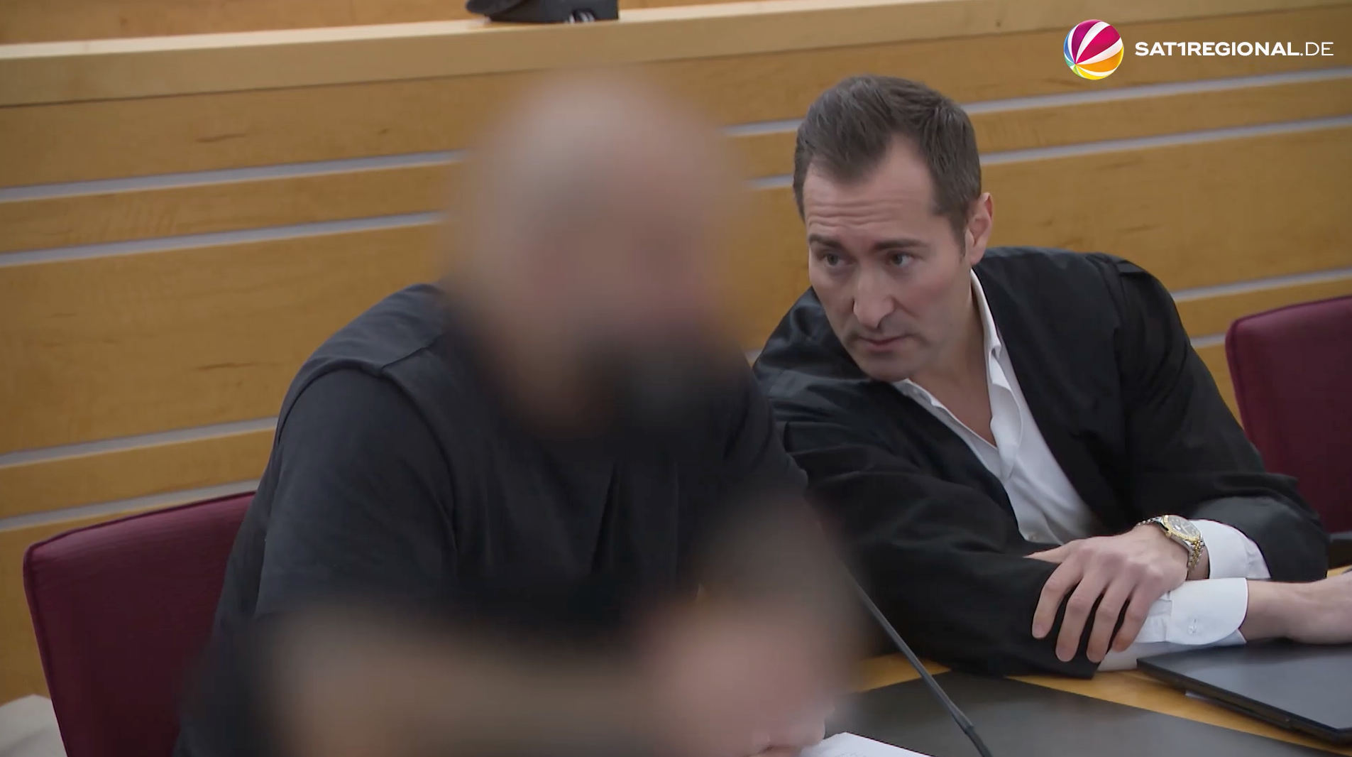 Video: Korruptionsprozess gegen Staatsanwalt: Mitangeklagter legt Geständnis ab