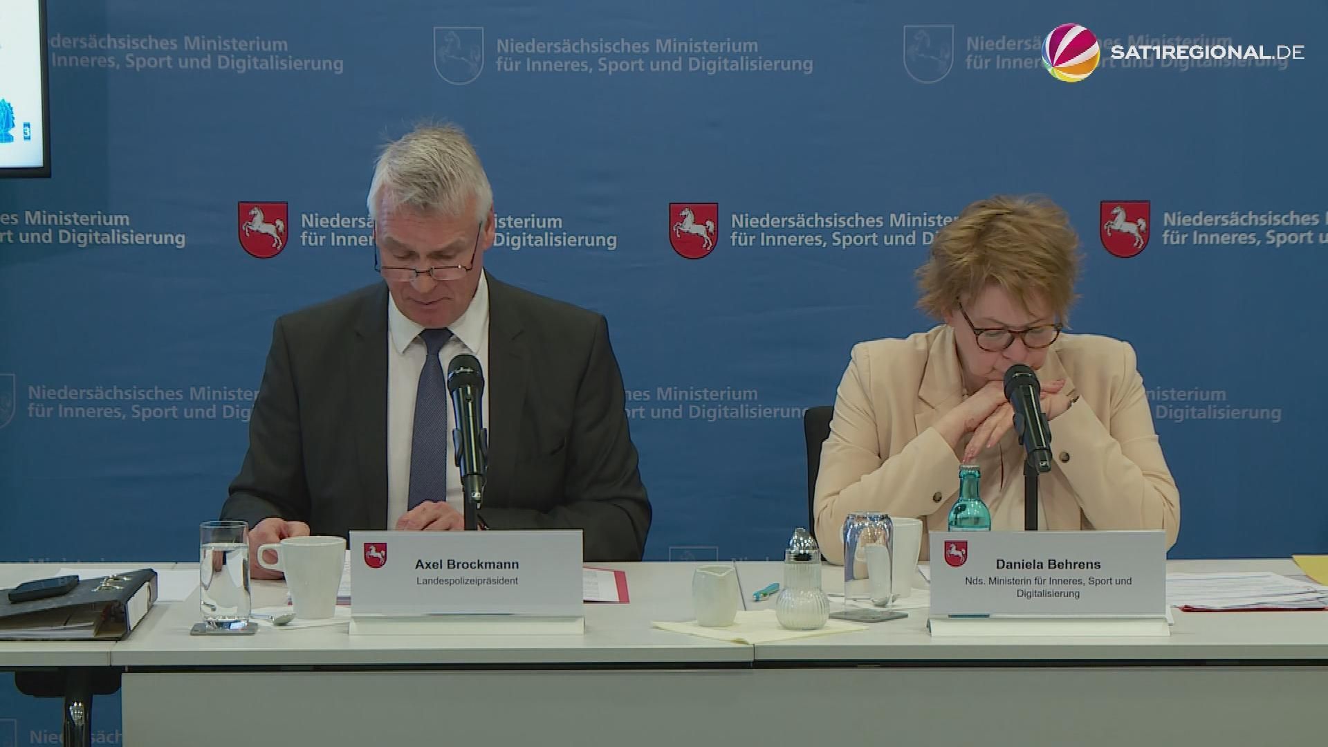 Video: Kriminalstatistik: Weniger Straftaten, aber mehr Messerangriffe