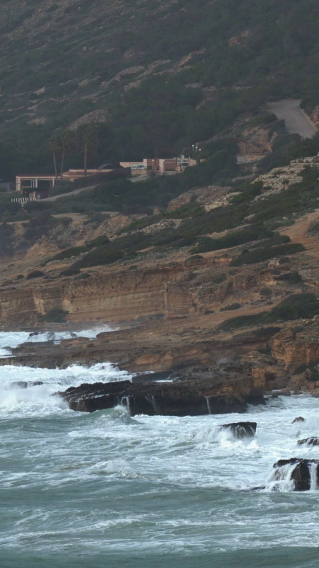 Video: Riesenwellen nähern sich Mallorca – amtliche Warnung