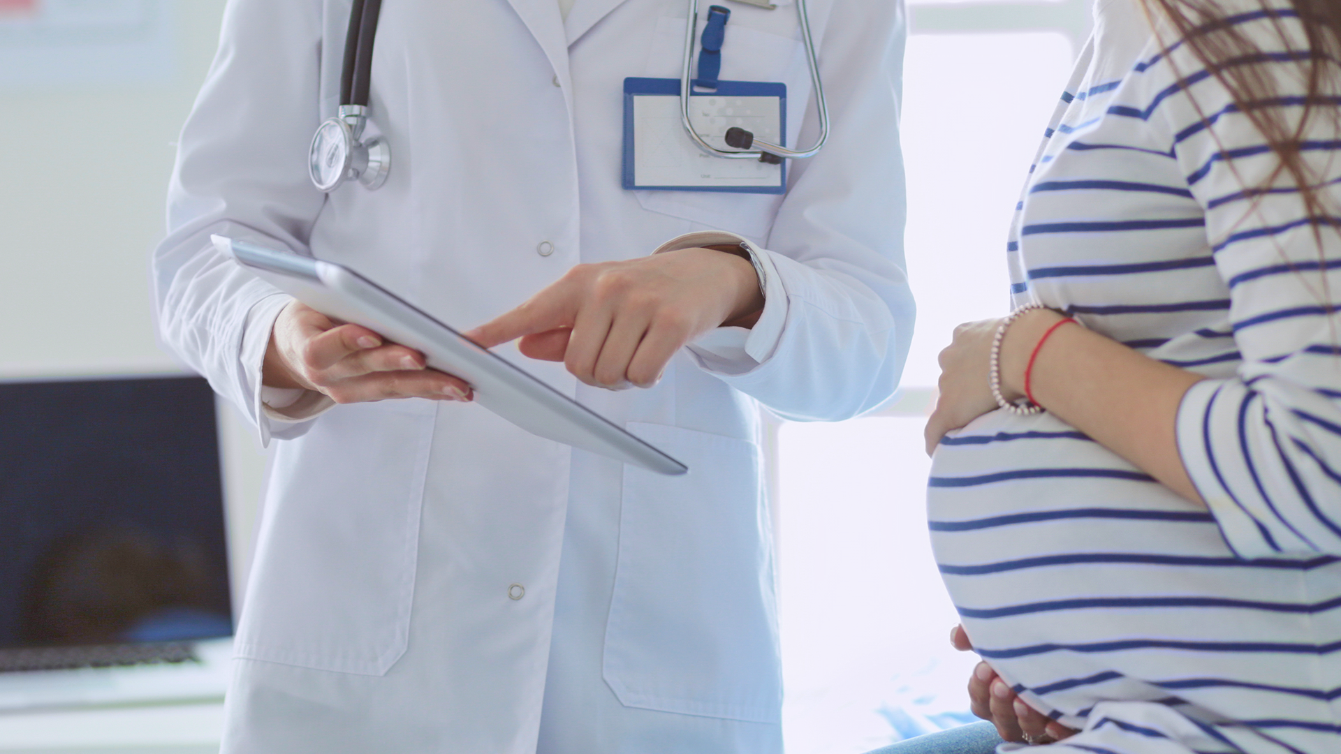 Video: Bundestag: Hitzige Debatte über Trisomie-Test