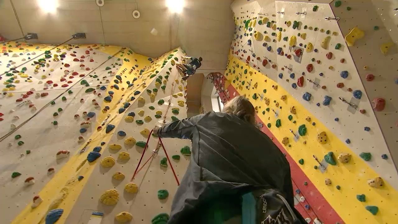 Video: Bayernsport: Ex-Profi-Kletterer kämpft sich zurück ins Leben