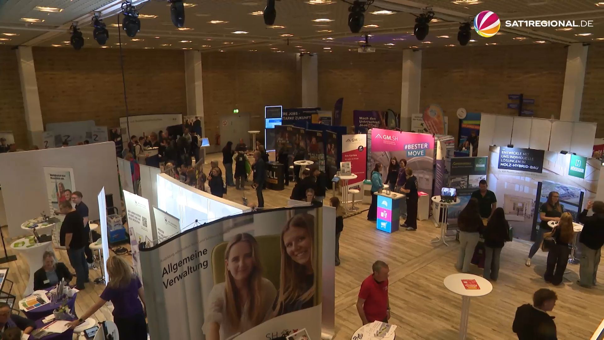 Video: Jobmesse in Neumünster: 40 Ausbildungsbetriebe suchen nach Bewerbern