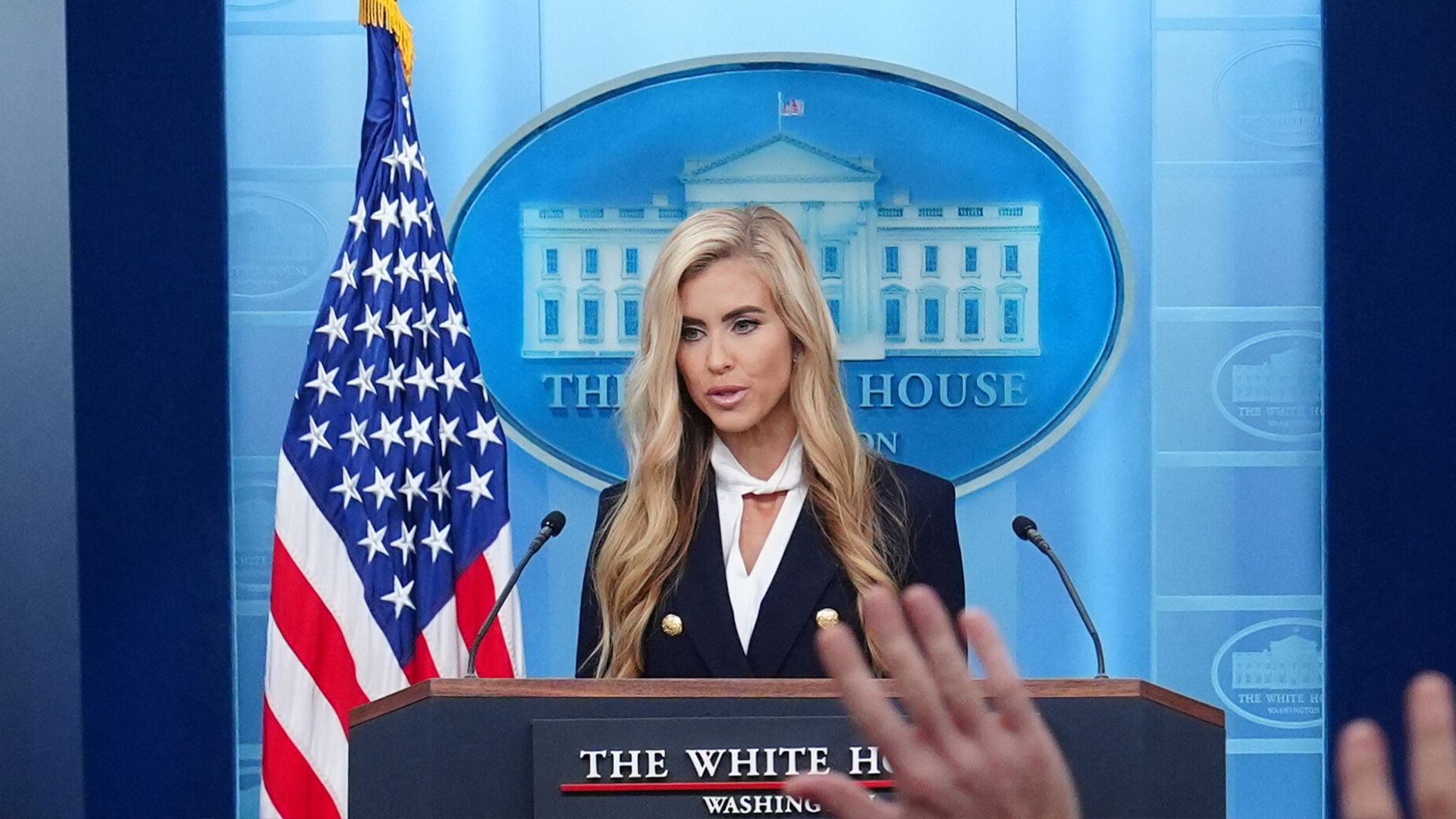 Video: Spott und Häme für neue Trump-Sprecherin