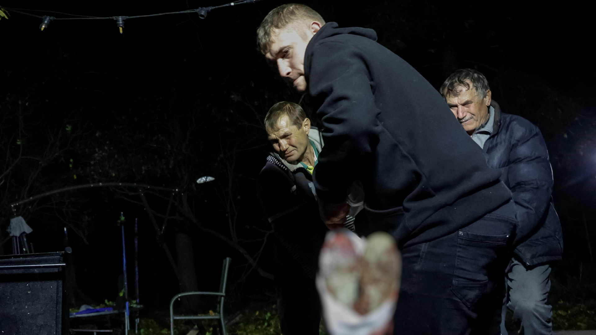 Video: Drohnenangriff auf Park in der Ukraine