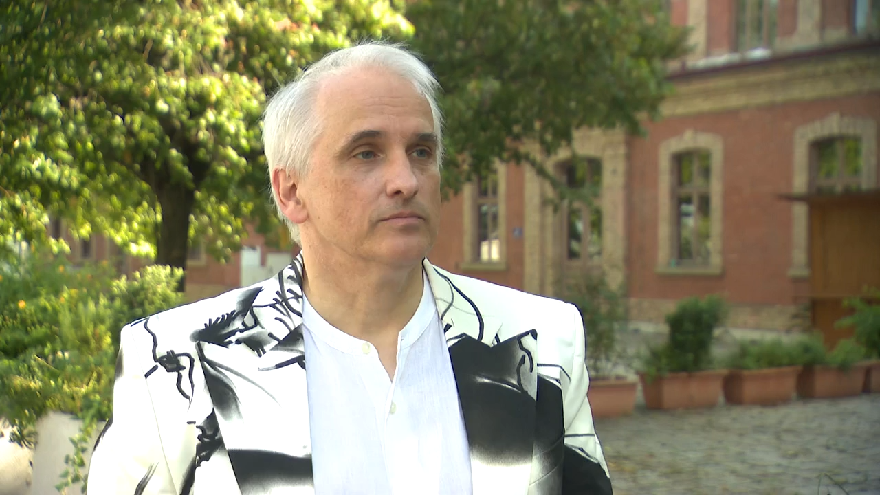 Video: Zwischen Sterbewunsch und Mordverdacht: Winzeranwalt verteidigt Mandanten