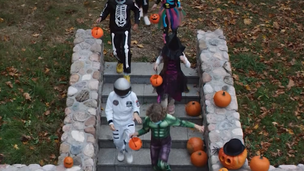 Video: Happy Halloween: Handel jubelt über Gruselnacht